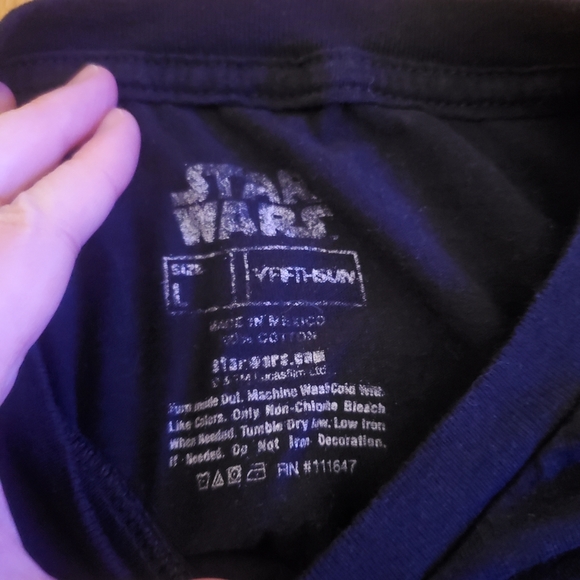 Star Wars Baby Yoda Shirt - Picture 10 of 10